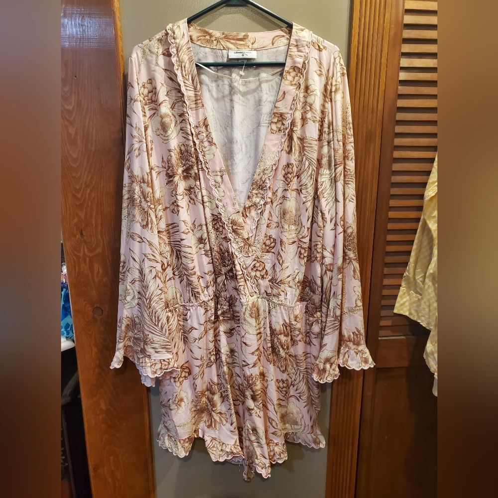 Agoabendita Romper NWOT